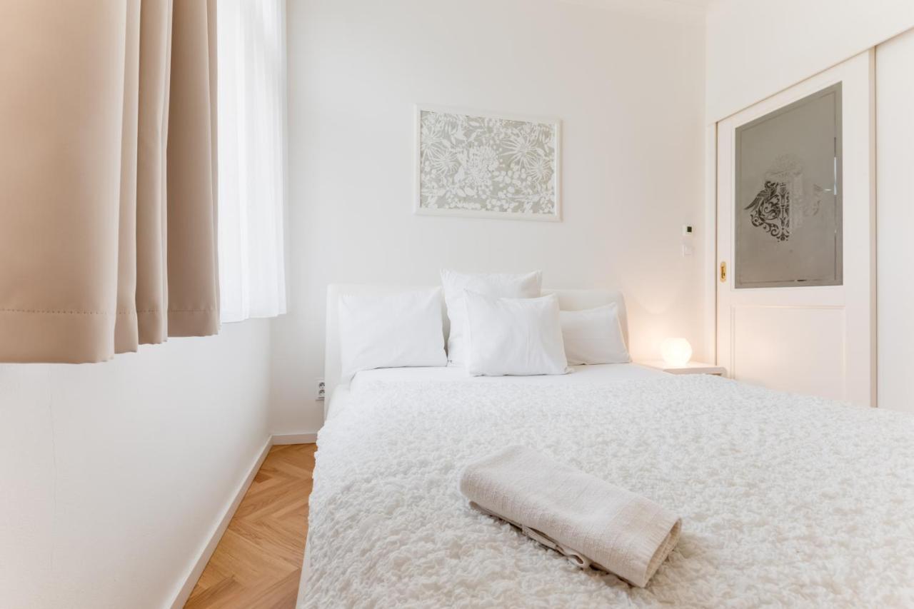 Friendly Apartments In Πράγα Εξωτερικό φωτογραφία