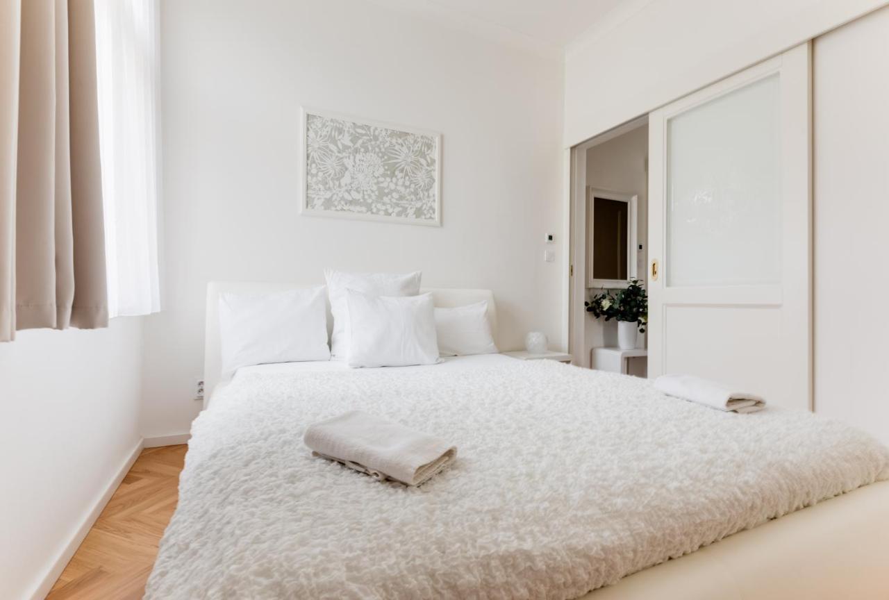 Friendly Apartments In Πράγα Εξωτερικό φωτογραφία