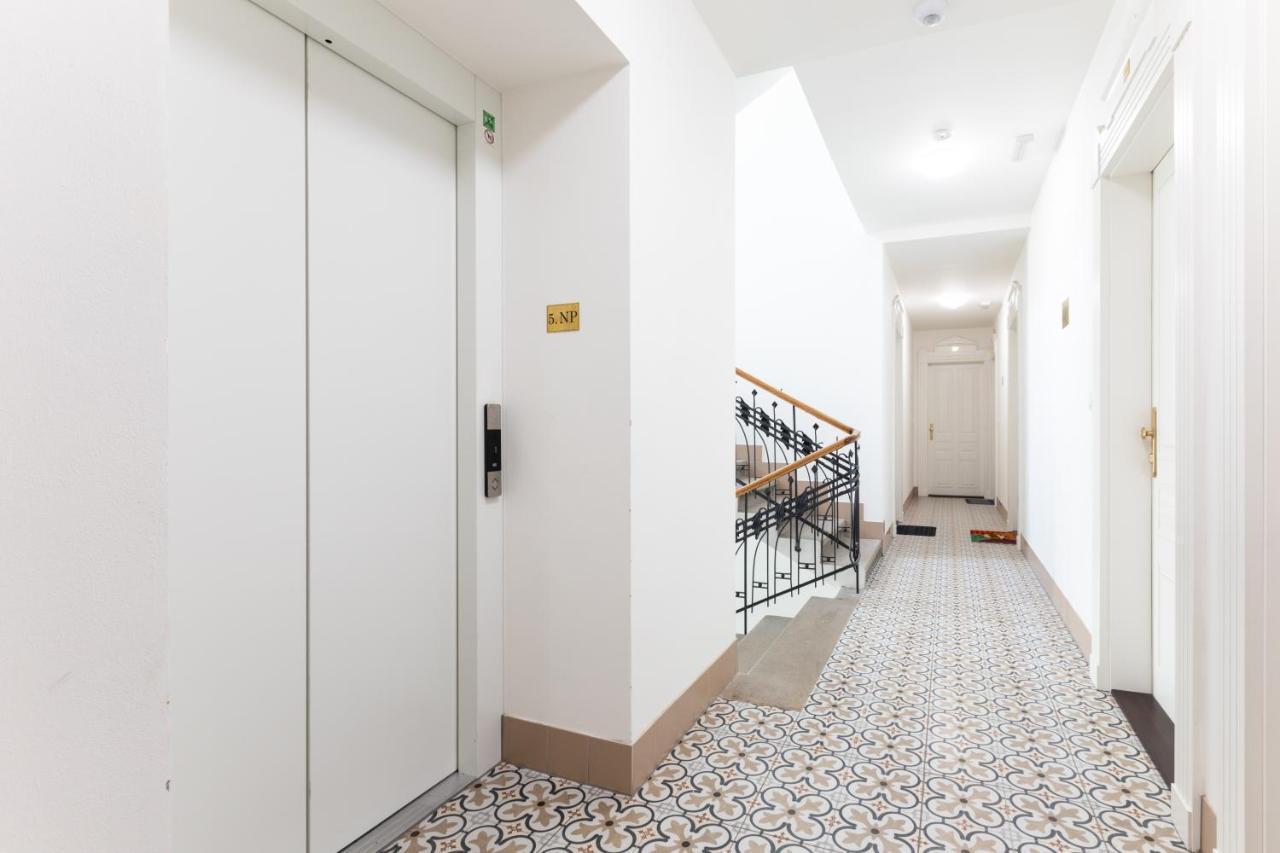 Friendly Apartments In Πράγα Εξωτερικό φωτογραφία