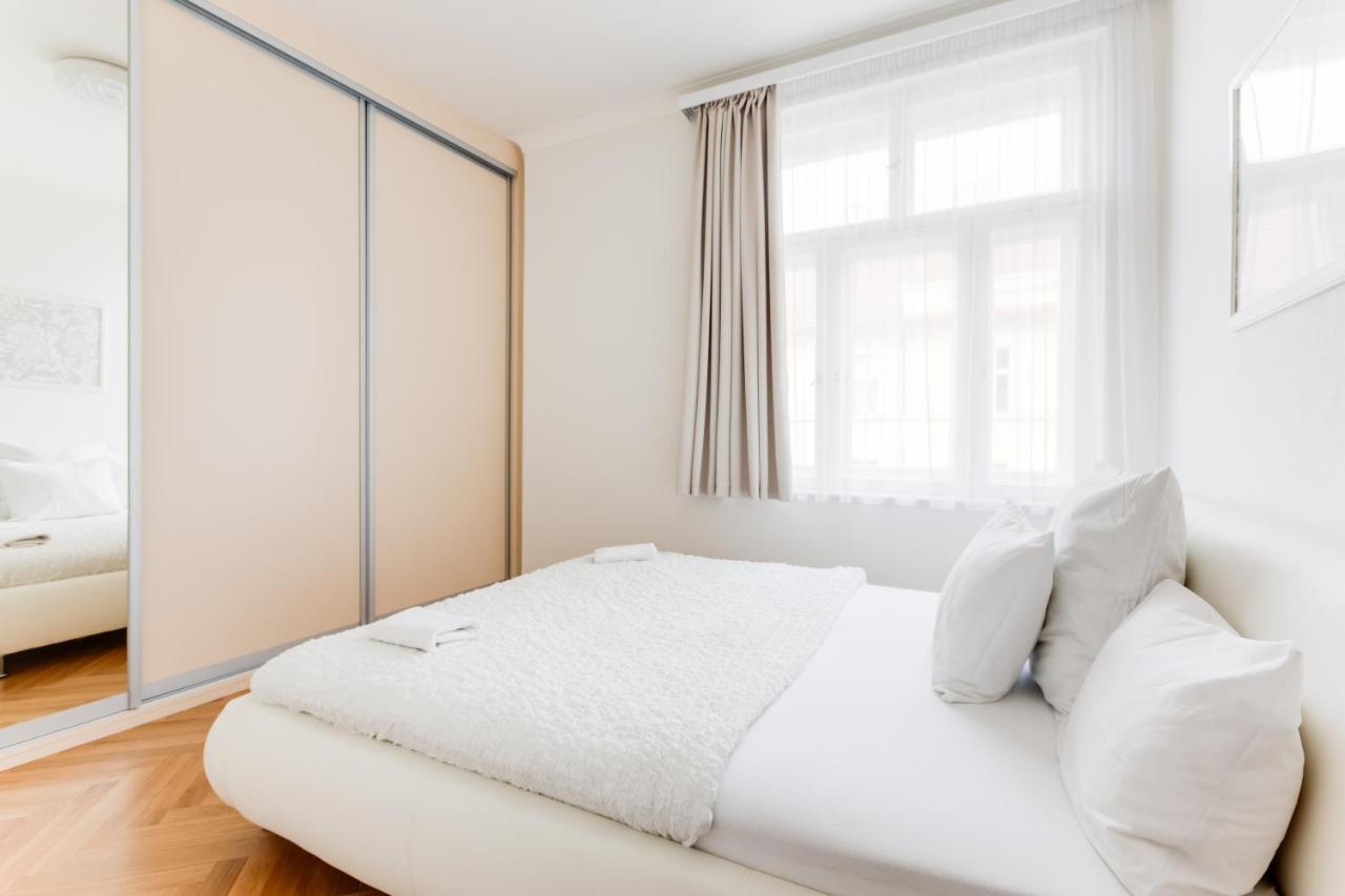 Friendly Apartments In Πράγα Εξωτερικό φωτογραφία