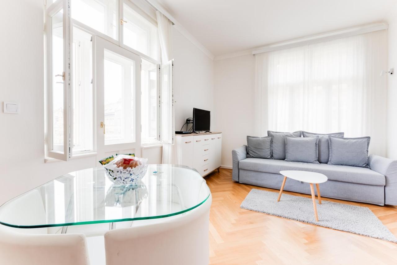 Friendly Apartments In Πράγα Εξωτερικό φωτογραφία